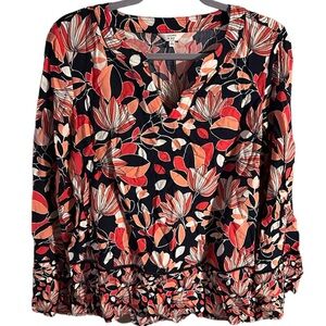 Crown & Ivy ~ Size Large